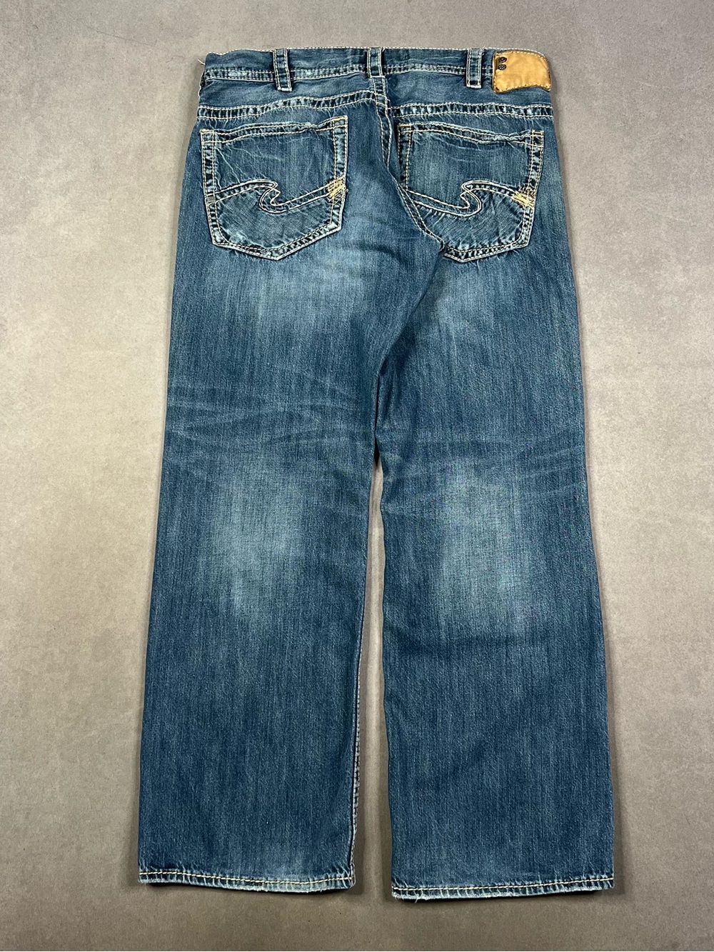 Silver Jeans Men's Relaxed Straight-Leg Jeans - Faded Blue